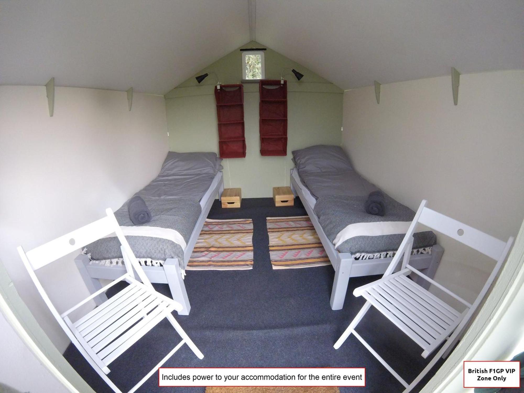 Silverstone Glamping And Pre-Pitched Camping With Intentsgp Hotel Room photo