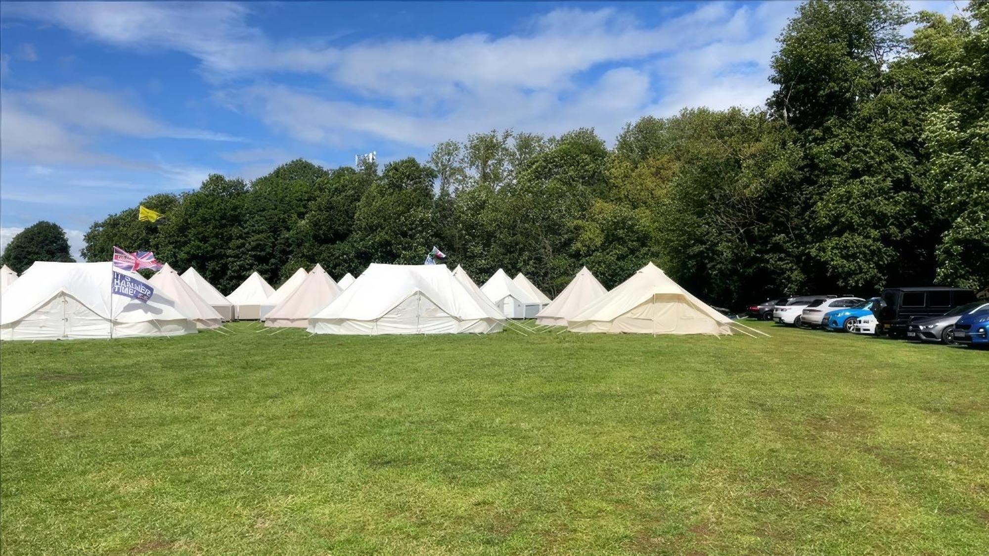 Silverstone Glamping And Pre-Pitched Camping With Intentsgp Hotel Exterior photo